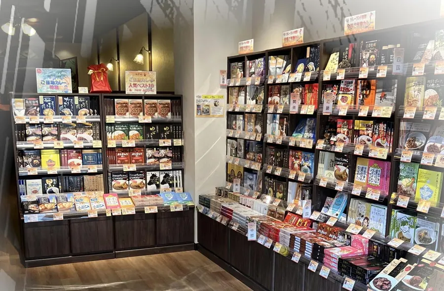 カレーランド大阪店の売場